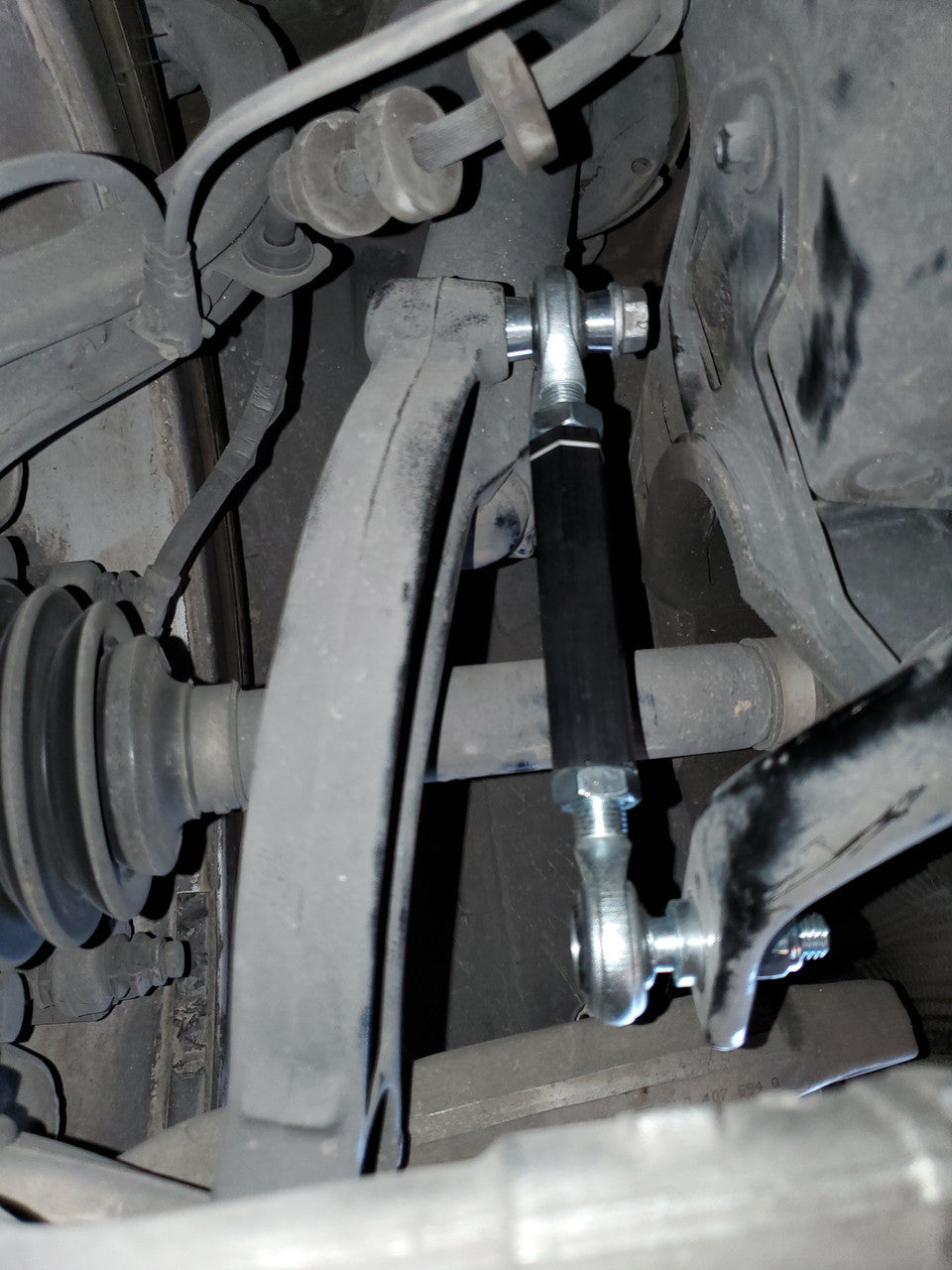 B8/B8.5 Front Endlinks